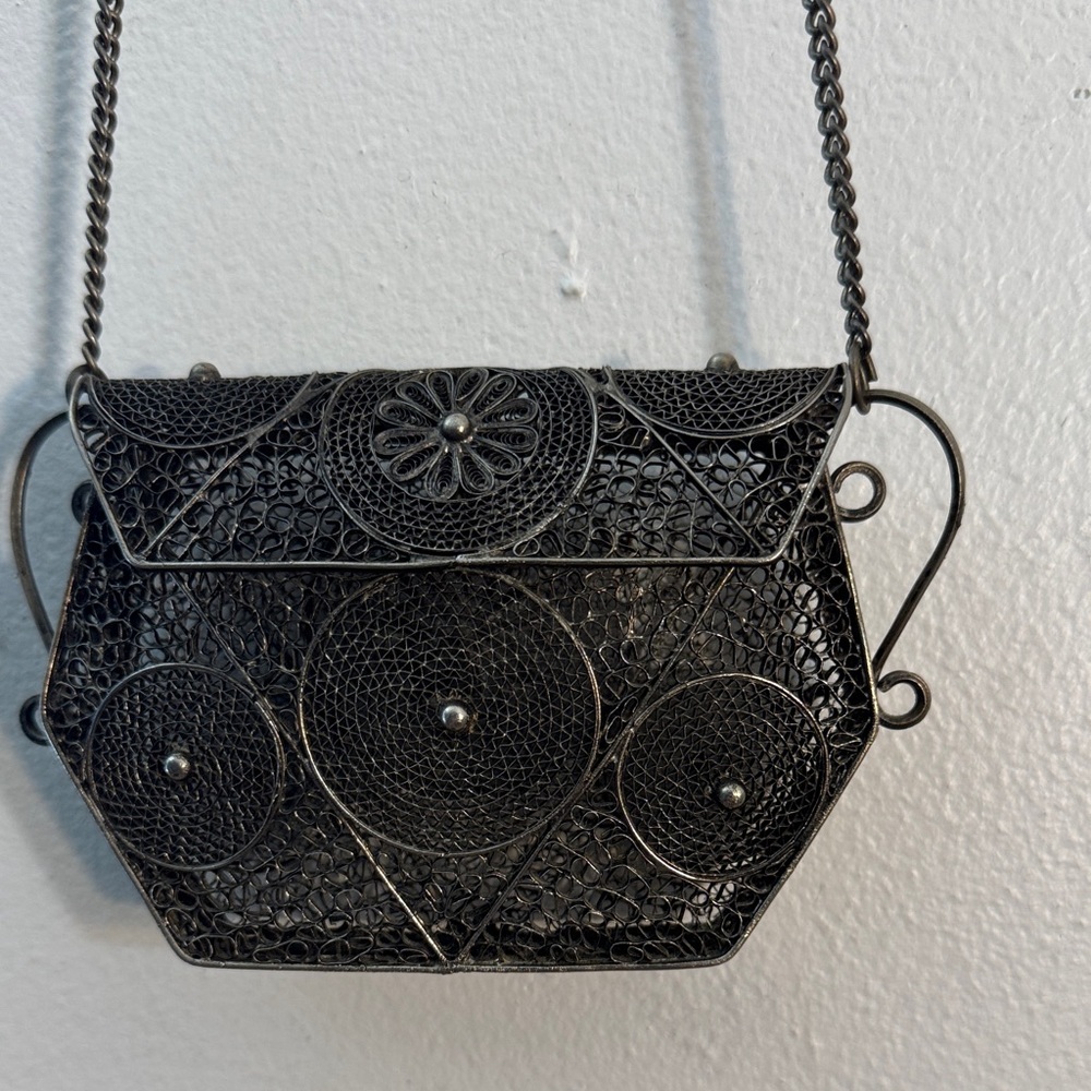 Elegant Black Metal Women Bag